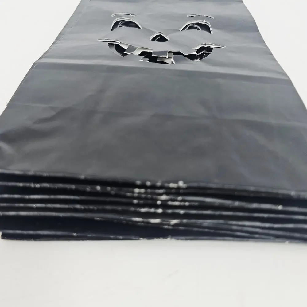 Vintage Halloween Bags Orange Black Jack-O-Lantern Die Cut Candle Bags Lot of 30 - Picture 8 of 10